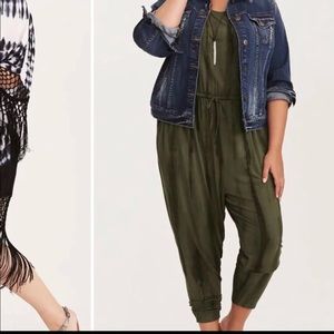 Torrid size 00 jumpsuit